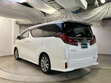 走りにこだわりながら収納力も持ち合わせたお車です。荷物を載せて軽快なドライブを楽しめますよ♪