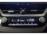 ★エアコンはオートタイプが装着済みです!オートモードにしておけば、車内温度を設定するだけで風の料や吹き出し口の切り替えを機械が行ってくれます!一年中快適な環境を作れますよ♪