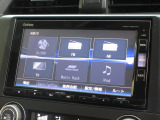 純正メモリーナビ(VXM-185VFi)を装着しております。AM、FM、CD、DVD再生、Bluetooth、音楽録音再生、フルセグTVがご使用いただけます。初めて訪れた場所でも安心ですね!