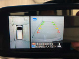 アラウンドビューモニター付!自分の車を真上から見たような映像です。でも、補助的な機能ですので過信せず、自分の目で安全を確認しながら操作してくださいね。
