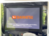 【純正ナビ】人気の純正8インチナビを装備。オーディオ機能も充実しており、Bluetooth接続すればお持ちのスマホやMP3プレイヤーの音楽を再生可能!毎日の運転がさらに楽しくなります!!