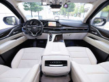 新車並行/実走行/CARFAX確認済/ESV SPORTS PLATINUM(北米最上級グレ-ド)/国内正規未導入モデル/ツ-トン仕様(ホワイト&マットブラック)/希少ロングボディ/スペシャルオ-ダ-インテリア(GM正規サ-ビス工場施工)