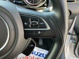 手を離さず安全装備操作【アダプティブクルーズコントロール】(車線逸脱抑制機能付)。