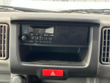 使いやすさにこだわった純正AM/FMラジオ[スピーカー内蔵]★移動時間にラジオで色々な情報をゲット!