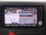 メモリ-ナビ(SD方式):CD・DVD Bluetooth再生機能付なので、好きな音楽を聴きながら楽しいドライブガ可能です♪またフルセグTVチュ-ナ-内蔵ですので高画質にてTVの視聴も可能です!