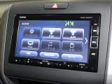 ナビゲーションは純正メモリーナビ(VXM-184VFi)を装着しております。AM、FM、CD、DVD再生、Bluetooth、フルセグTVがご使用いただけます。初めて訪れた場所でも安心ですね!