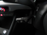アダプティブクルーズコントロール機能搭載。前方の車両の速度に合わせて車間距離を一定に保ち、自動的にアクセル・ブレーキを調整します。