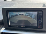 バックガイドモニターで、後方を確認しながら安心して駐車することができます。運転初心者も熟練者も必須の機能ですよ!