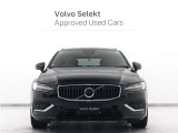 簡潔なラインと明確な意図をもって形作られたV60の外観は、伝統的なスカンジナビアンデザインそのものです。躍動感に溢れ優雅な雰囲気を持ち、細部に至るまで気を配られたその姿には確かな自信が映し出されます。