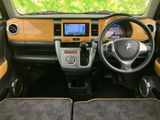 運転席からの視界は広く、運転しやすい環境です。操作系の配置も適切で、直感的に操作できます。快適なドライブを楽しめますね。