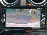 便利な【バックモニター】で安全確認もできます。駐車が苦手な方にもオススメな便利機能です。