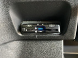 いまや快適なカーライフに欠かせないETCが付いています。