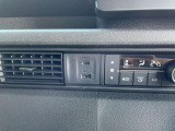 運転席助手席シートヒーター