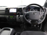 運転席廻りです。