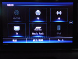 フルセグテレビ搭載。DVD・CD再生・iPodに対応しています。