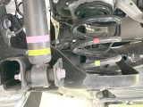 お車を安心してお乗りいただく為には、足回りの定期点検が欠かせません。サービスサポート(有償保証)では無料点検もご提供しており、安心のカーライフをお過ごしいただけるサポート体制が整っています。