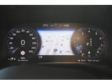 運転にかかわる主要な情報は、12.3インチのデジタル液晶ドライバーディスプレイにわかりやすく表示されます。お好みの表示パターンと背景色へと変更できますので、状況に合わせてお選びください。