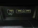 便利な充電用USBジャックも付いています☆周辺機器の充電にご利用頂けます☆