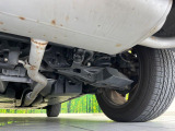 お車を安心してお乗りいただく為には、足回りの定期点検が欠かせません。サービスサポート(有償保証)では無料点検もご提供しており、安心のカーライフをお過ごしいただけるサポート体制が整っています。