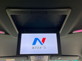 【フリップダウンモニター】大画面モニターで後席でもエンタメをお楽しみいただけます。小さなお子様にも大人気の装備です♪