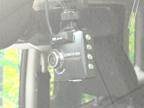 【ドライブレコーダー】ドライブレコーダー装備!走行中はもちろん、あおり運転や事故に遭遇した際、映像で記録し、万一のリスクに備えます。※記録用SDカードはお客様ご自身でご準備いただく必要があります。