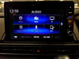 フルセグTVを搭載。CD/DVD再生、Bluetoothオーディオに対応しています。