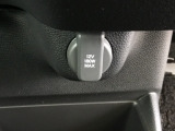 アクセサリーソケットを装備。車内アクセサリーの電源として便利です。