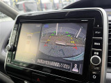 便利な【バックモニター】で安全確認もできます。駐車が苦手な方にもオススメな便利機能です。