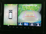 後方確認モニターで、駐車時の安全性を高め、狭い場所での運転をサポートします。運転に自信がない方にもおすすめです。