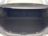 ●トランクルーム:趣味が広がる収容スペース!これだけの広さがあればお買い物やレジャーなどにも最適です!使用感も少なくきれいな状態を維持しております。