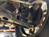 お車を安心してお乗りいただく為には、足回りの定期点検が欠かせません。サービスサポート(有償保証)では無料点検もご提供しており、安心のカーライフをお過ごしいただけるサポート体制が整っています。