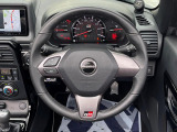 【純正革巻きステアリング】上質な革を使用することで、手にしっかり馴染みとても運転しやすいハンドルです♪