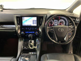 見通しのよいすっきりとした視界で、誰でも運転しやすいです。運転のしやすさは疲れにくさにも繋がりますよ♪