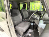 運転席シート廻りは使用感も少なく、良好な状態となっています。丁寧に使われていたことがよくわかりますね。
