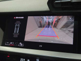 バックモニターも装備しております。車庫入れの苦手なお客様、もうご心配いりません。バックモニターがあれば、ぶつける心配一切無し?!重宝してくれると思います、