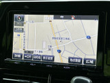 見やすい地図画面で、目的地までスムーズに案内してくれます。渋滞情報も表示され、効率的なルートを選択できます。快適なドライブをサポートします。