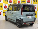 当社は佐賀県最大級の軽自動車専門店です!!届出済未使用車の販売はもちろんオールメーカーの新車販売・買取も行っております。皆様のご来店、心よりお待ちしております。