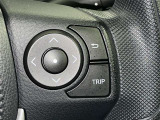 各操作スイッチなどもハンドルから手を放すことなく操作可能で安全運転に支援いたします!