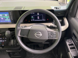 【ステアリングスイッチ】運転中、前方から目線をそらすことなく、オーディオ等の操作が可能な便利機能!安心&快適なドライブを演出してくれます♪