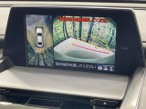 【パノラミックビューモニター】専用のカメラにより、上から見下ろしたような視点で360度クルマの周囲を確認することができます☆死角部分も確認しやすく、狭い場所での切り返しや駐車もスムーズに行えます。