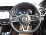 運転が楽しくなる明るく開放的な運転席まわりです。プロパイロットで高速など運転支援で疲れを軽減してくれます!