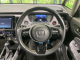 【ステアリングスイッチ】運転中、前方から目線をそらすことなく、オーディオ等の操作が可能な便利機能!安心&快適なドライブを演出してくれます♪