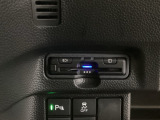 ETC車載器が付いてます。ETCが使用可能な道路通行料はキャッシュレスでスマートに走行できます。