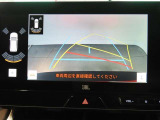 バックガイドモニターで、後方を確認しながら安心して駐車することができます。運転初心者も熟練者も必須の機能ですよ!