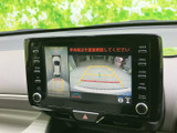 狭い場所での運転も安心。後方の状況を画面で確認できるので、安全な駐車をサポートします。運転に自信がない方にもおすすめです。