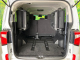 普段のお買い物や通勤、送迎等に十分な荷室スペースを確保しております。セカンドシートを倒すと、大きな荷物の積載も可能です♪