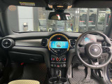 弊社お客様より頂いた下取車やデモカーが在庫の多くを占めています。車の経歴や整備記録が分かり、ご安心してお車をお選び頂ける正規ディーラーならではのラインナップでございます。