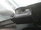 【ドラレコ搭載車】今や必需品のドライブレコーダー搭載車です。万が一のトラブルのときにも役に立つドライブレコーダーを装備しています。側面衝突や幅寄せ・割り込み対策に!