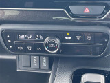 【 オートエアコン 】車内温度を感知して自動で温度調整をしてくれるのでいつでも快適な車内空間を創り上げます!