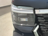 LEDヘッドライトは、点灯の瞬間から最大光量を発揮し、突然暗くなるトンネルなどでの安定感を高めます。